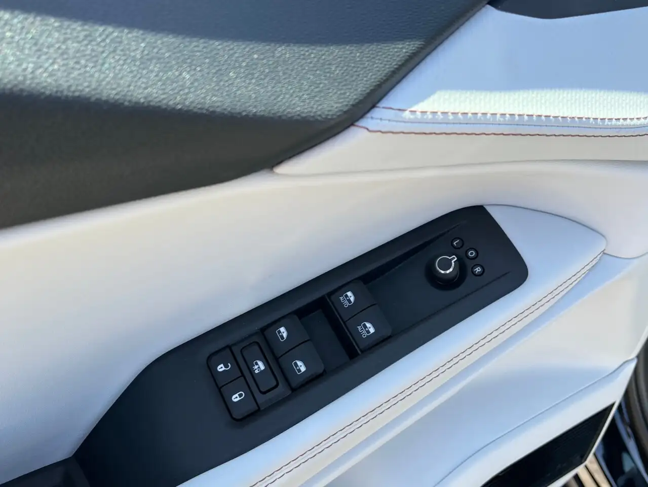 Jeep Cherokee photo Jeep Cherokee