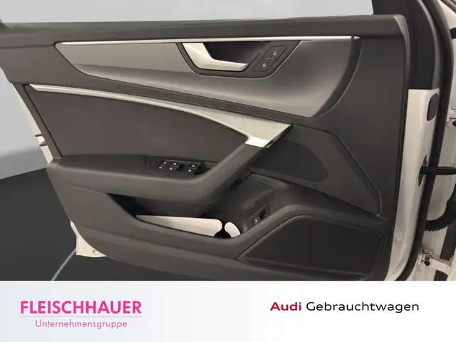 Audi A6 view 13