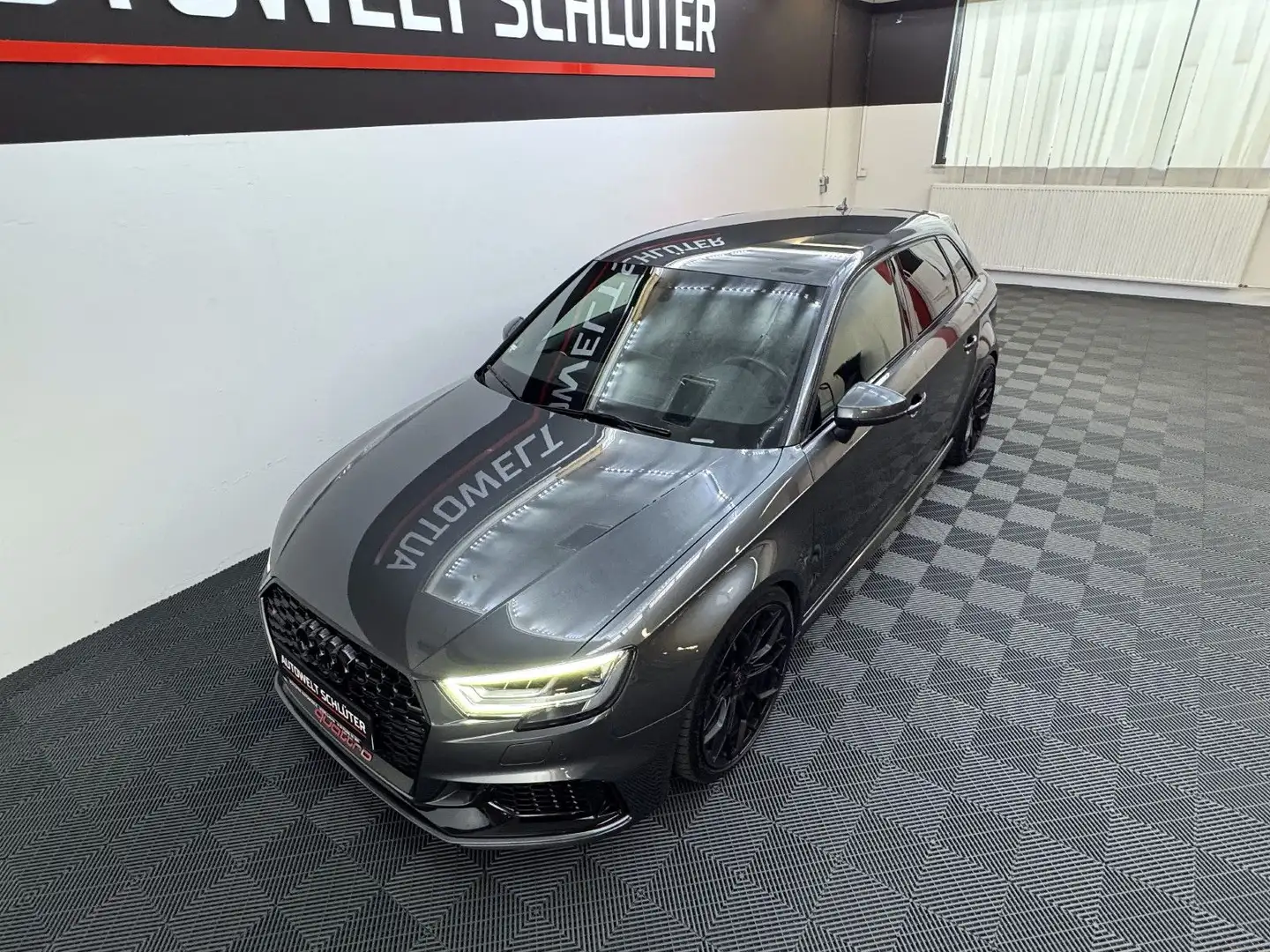 Audi RS3 2.5 TFSI*Wheelforce*KW*Schale*Virtual*ASR* Grau - 2