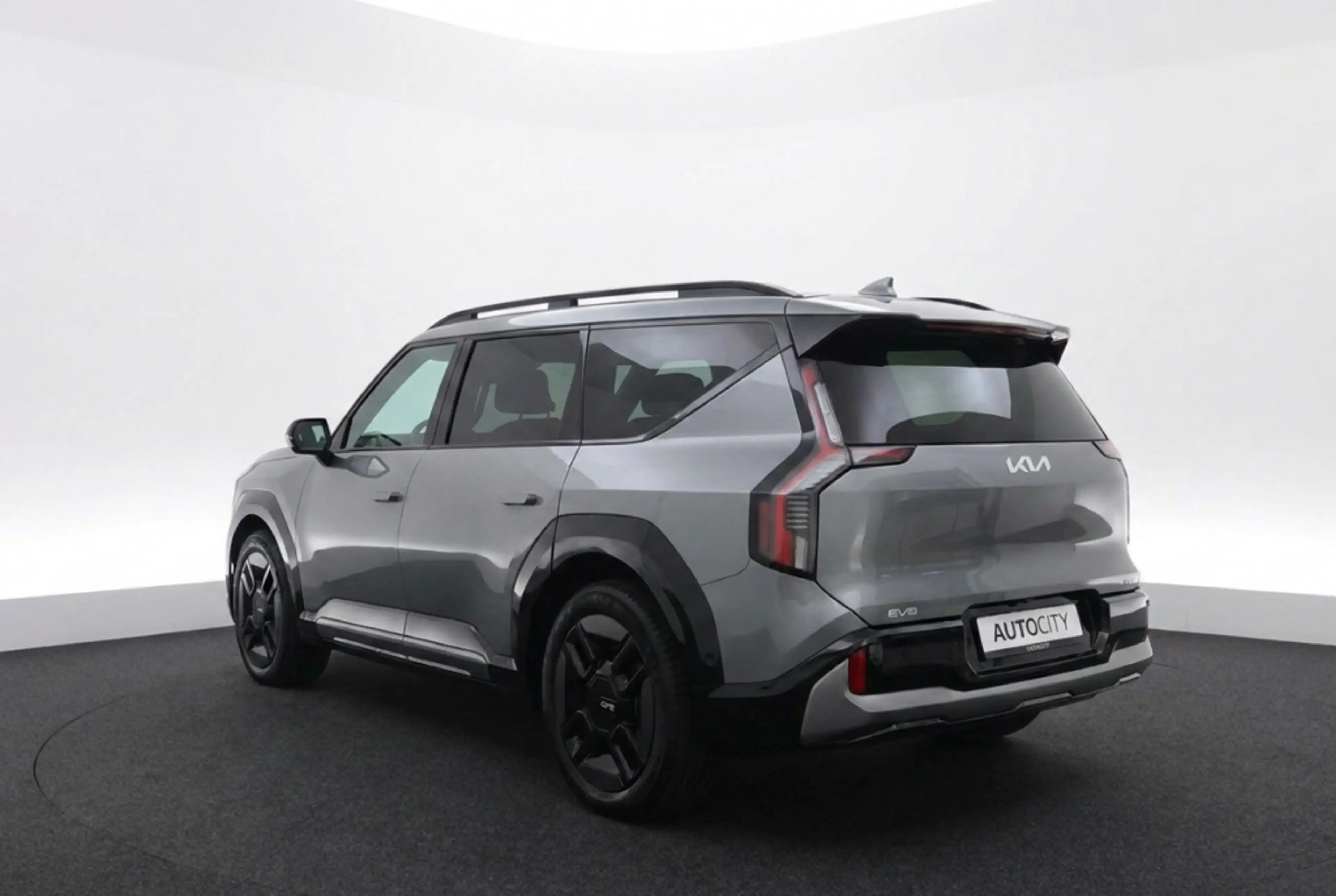 Kia EV9 99,8kWh GT-Line Launch Edition 4WD Pano l 360 l HU — photo 7