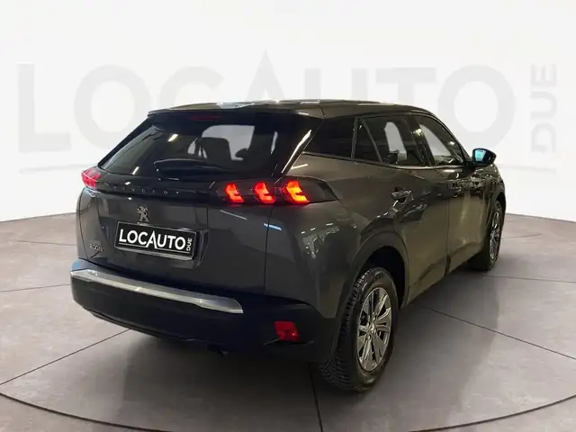 Peugeot 2008 view 4