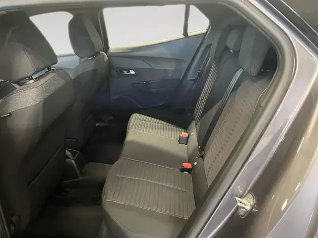 Peugeot 2008 view 8