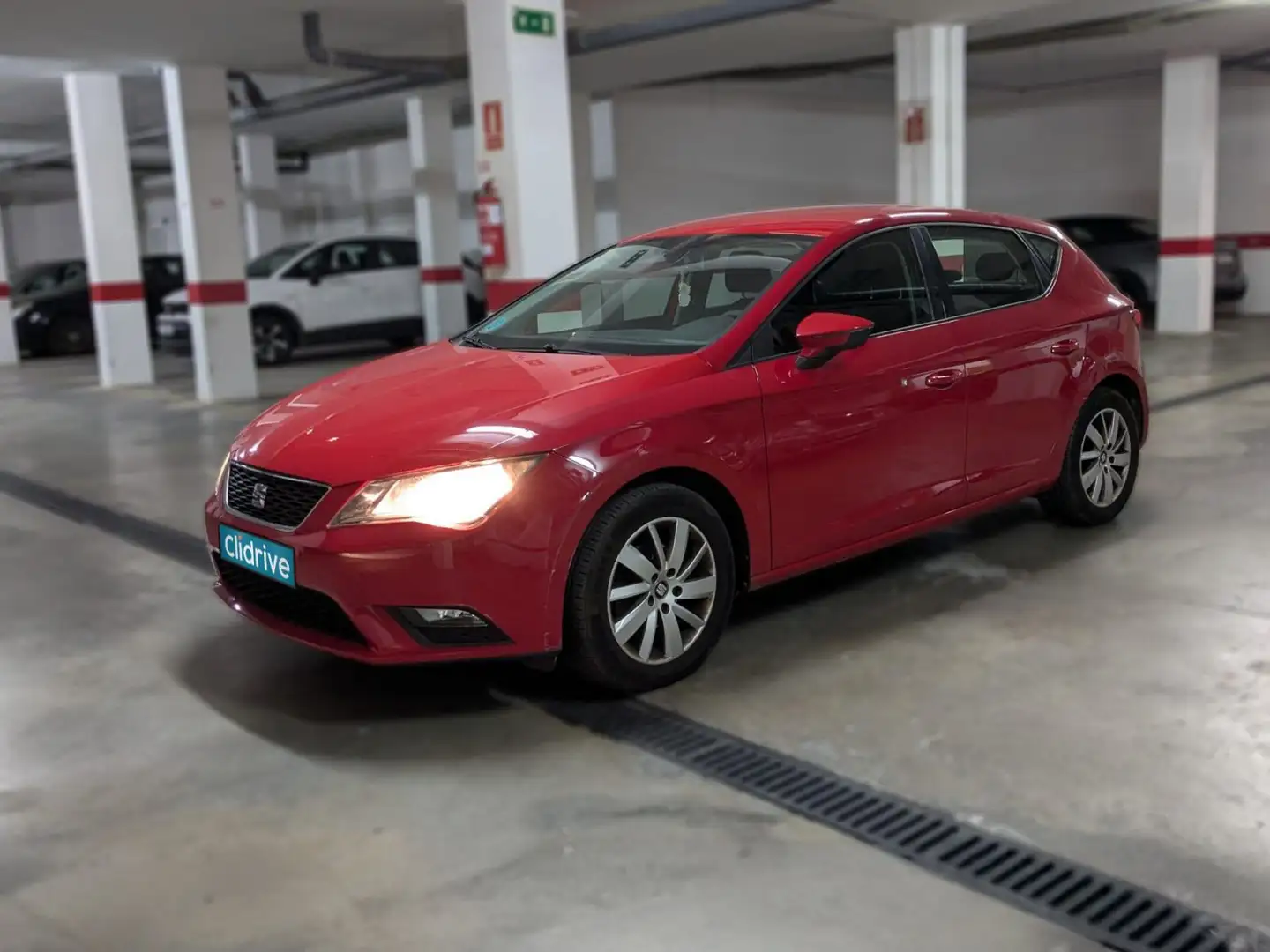 SEAT Leon ST 1.2 TSI S&S Reference 110 Rojo - 2