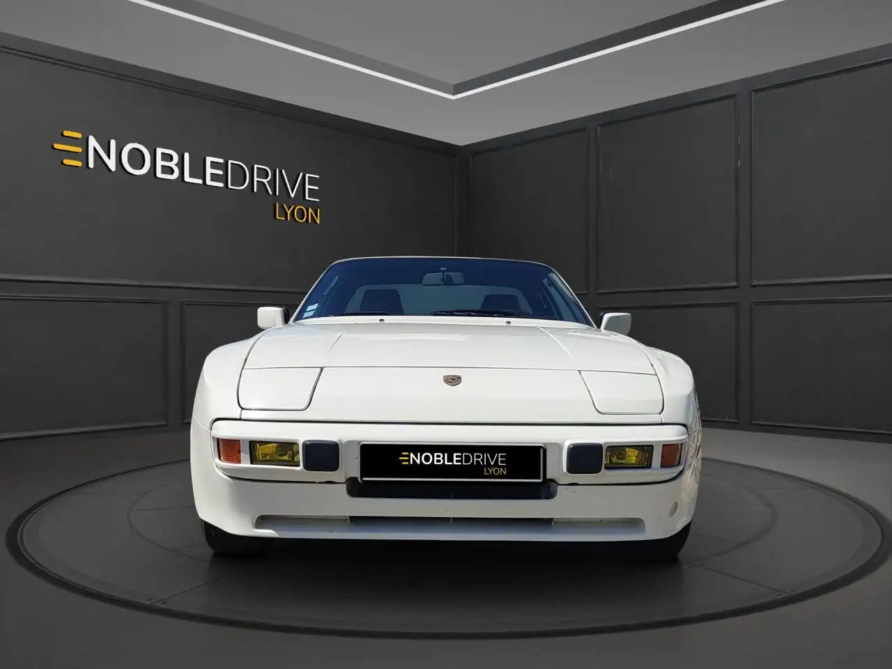 Porsche 944 2.7L 165ch - PHASE 2 - RESTAUREE - ENTRETIEN COMPLET PORSCHE ET SPECIALISTE, foto 2