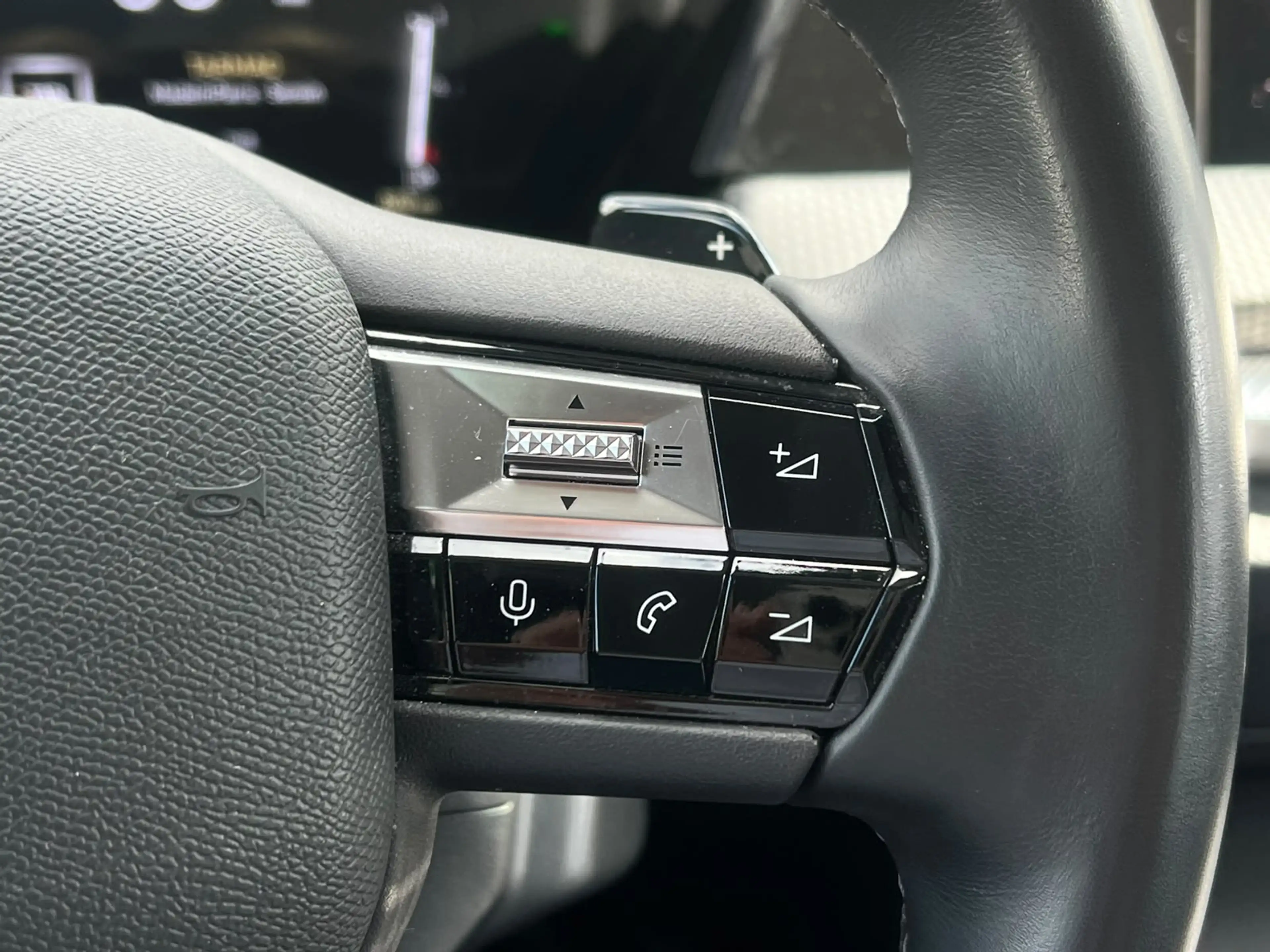 DS Automobiles DS 4 DS4 - 2023 - AUTOMATIQUE - CARPLAY — photo 13