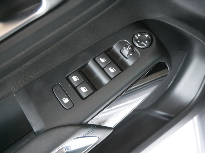 Citroen C5 Aircross Hybrid 225 e-EAT8 Shine Pack LED — photo 6