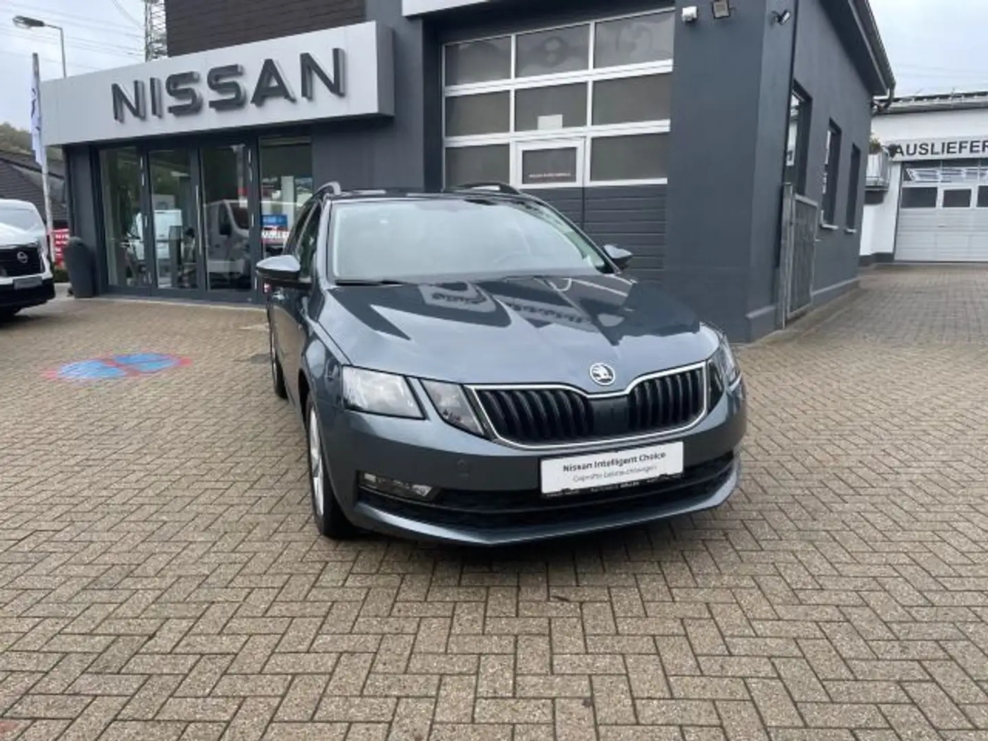 Skoda Octavia 1.5 TSI DSG Soleil Navi EPH AAC SH Alu Grau - 2