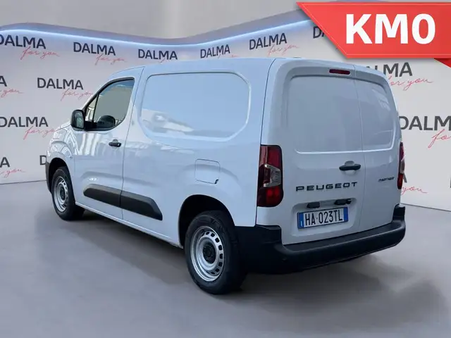 Peugeot Partner view 3