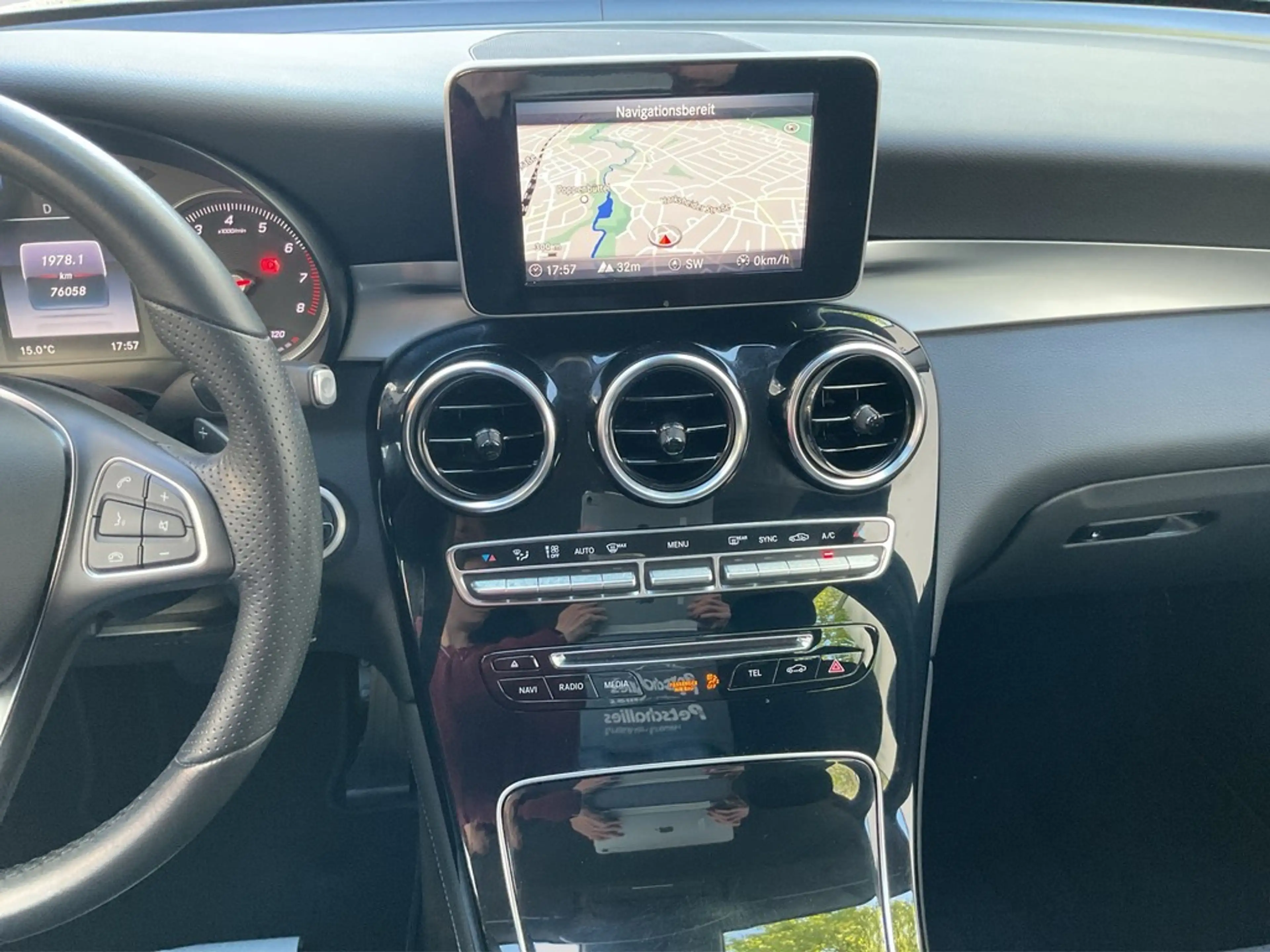 Mercedes-Benz GLC 250 4MATIC NAVI/SHZ/MATRIX-LED/EXCLUSIVE — photo 14