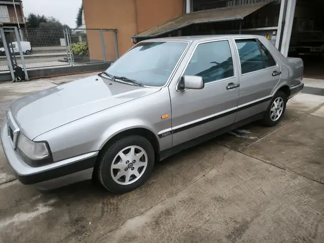 Lancia Thema 2.0 ie 16v *DA RESTAURO*