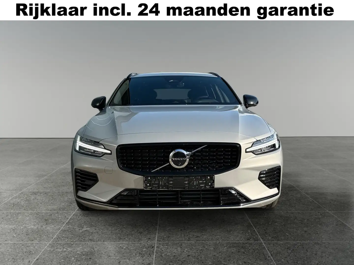 Volvo V60 2.0 T6 Plug-in hybrid AWD Plus Dark | Trekhaak | S Grau - 2