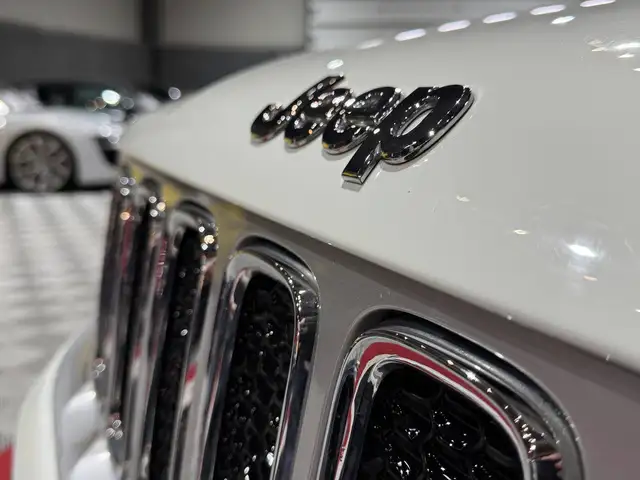 Jeep Renegade view 9