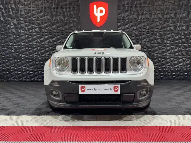 Jeep Renegade view 2