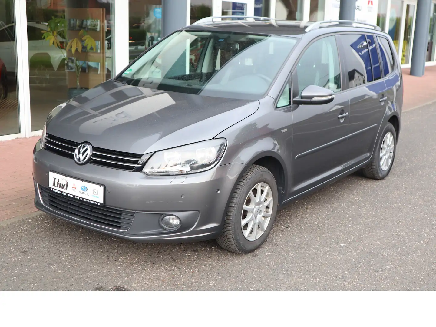 Volkswagen Touran Life sehr gepflegt Gewerblich Grau - 2