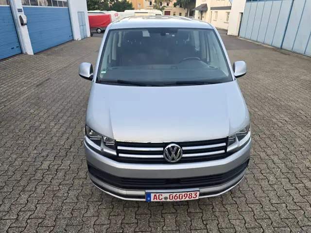 Volkswagen T6 Caravelle Caravelle FWD Comfortline