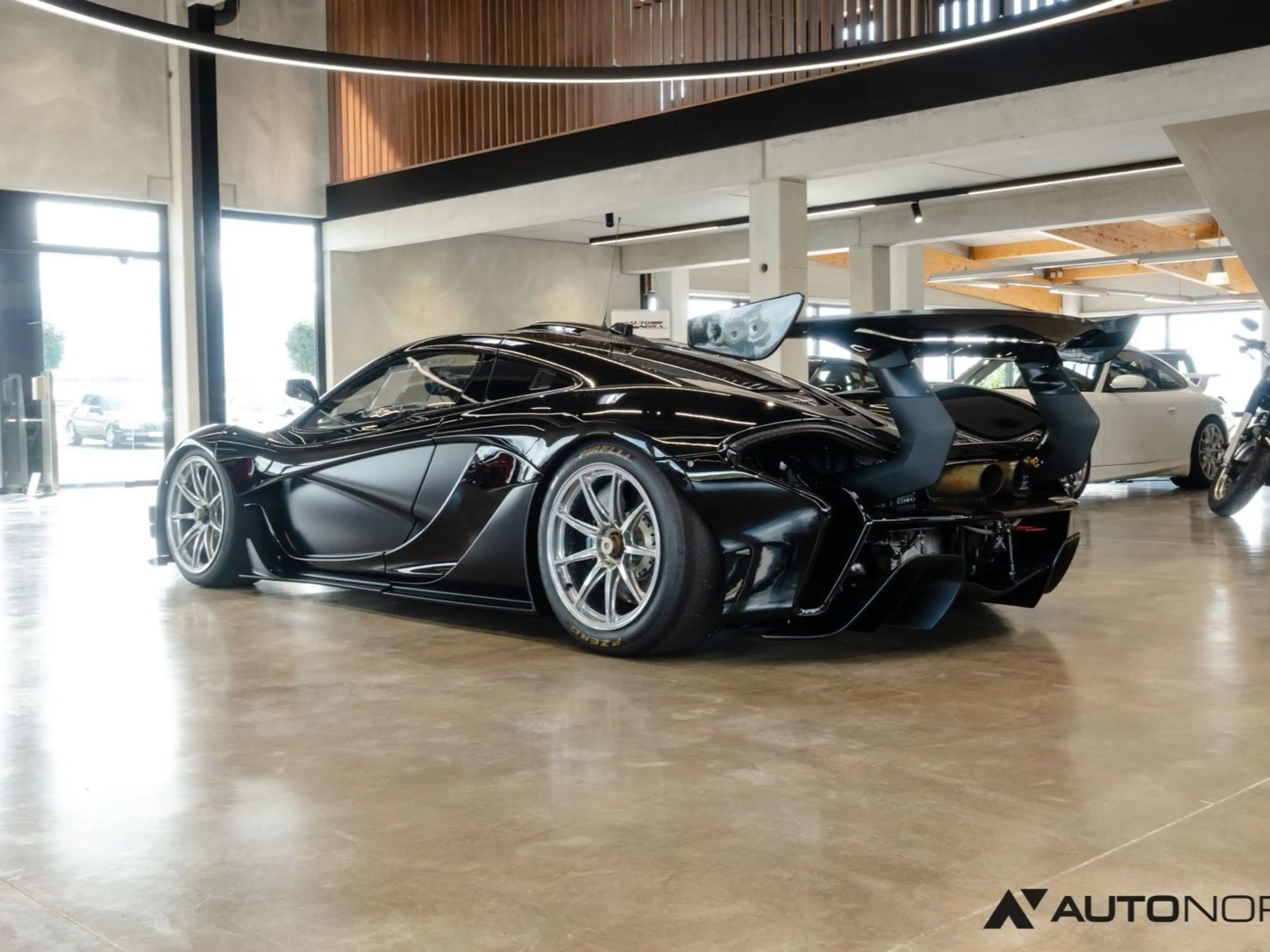 McLaren P1 GTR — photo 14
