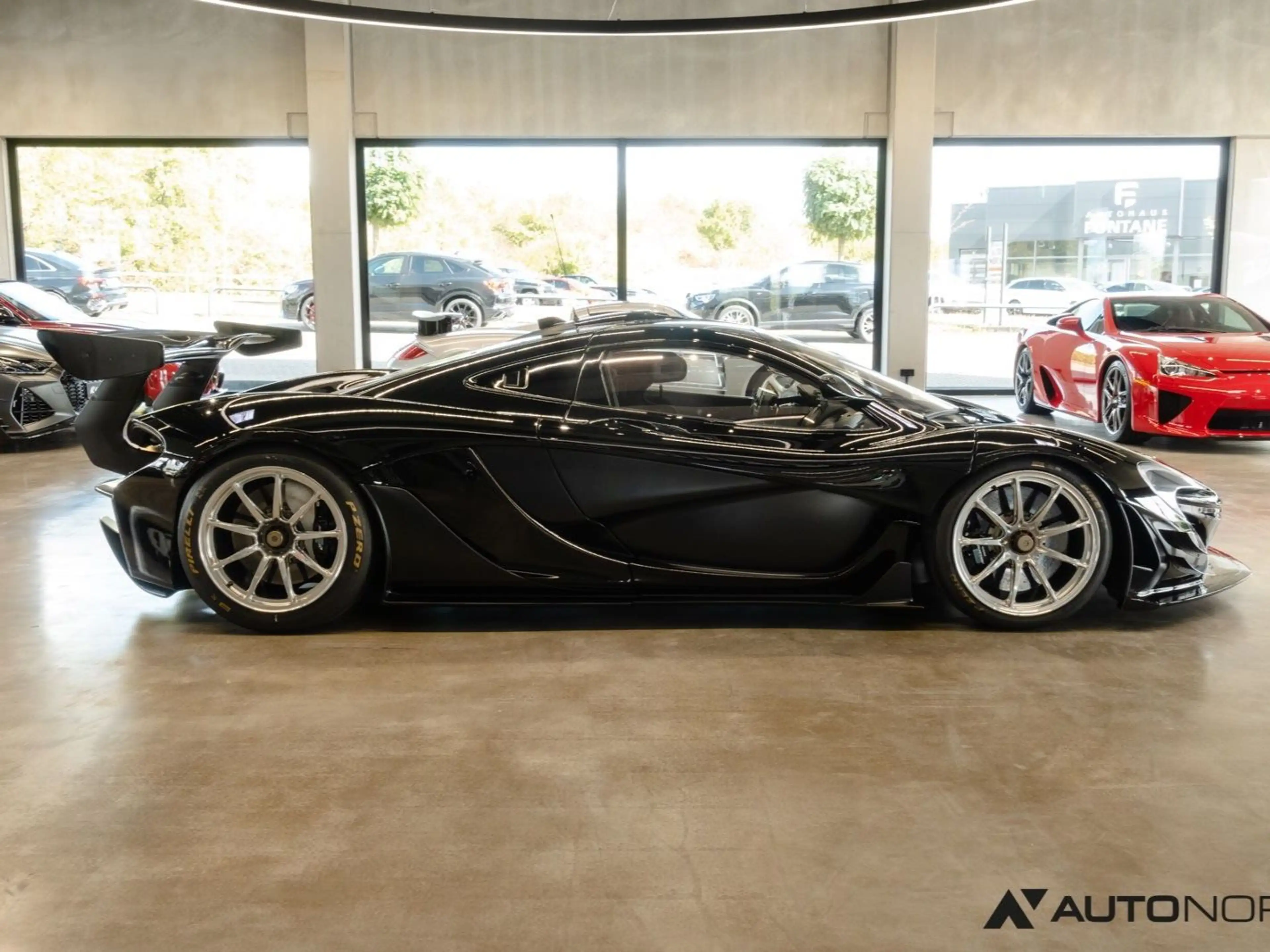 McLaren P1 GTR — photo 13