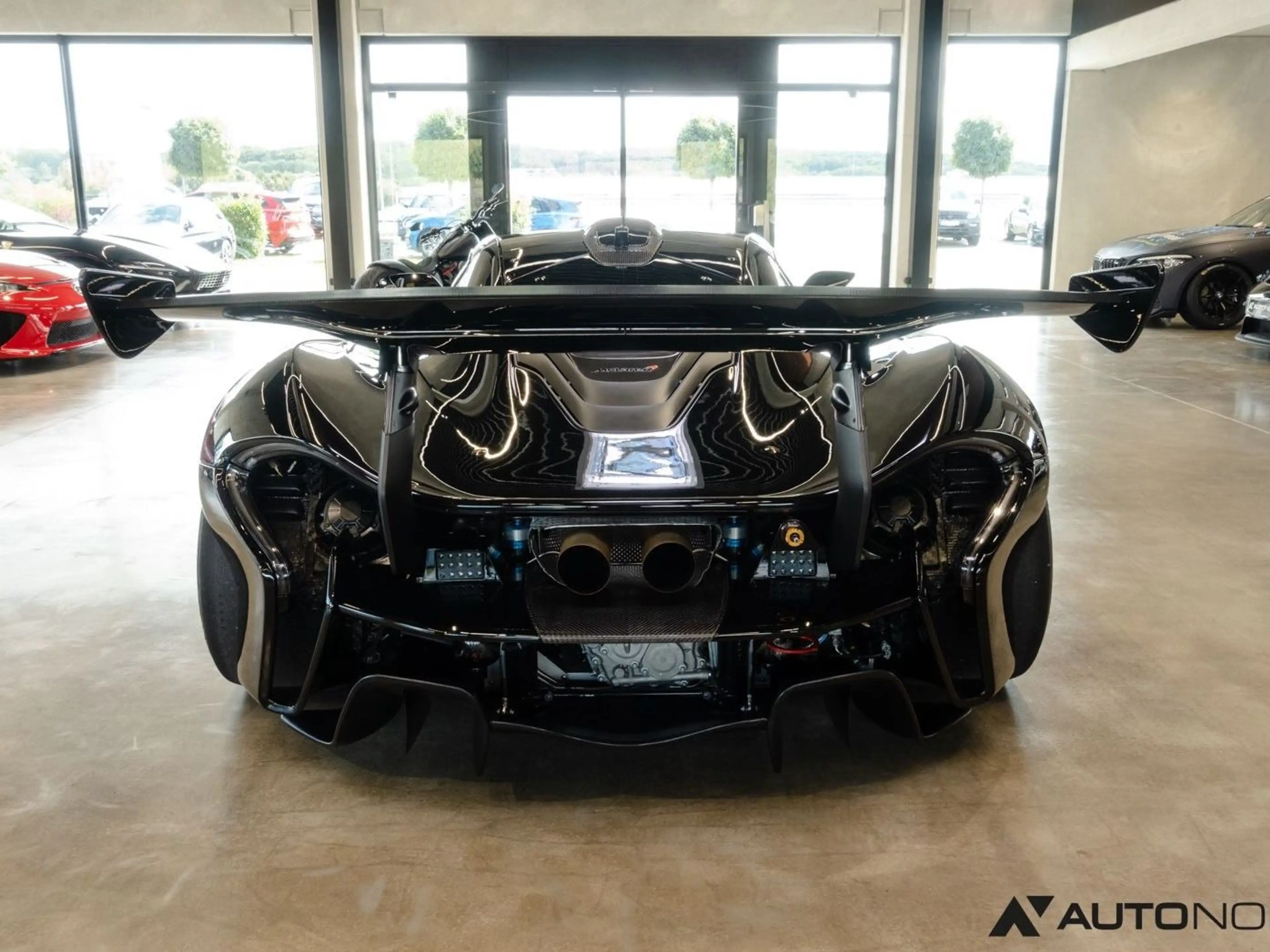 McLaren P1 GTR — photo 9