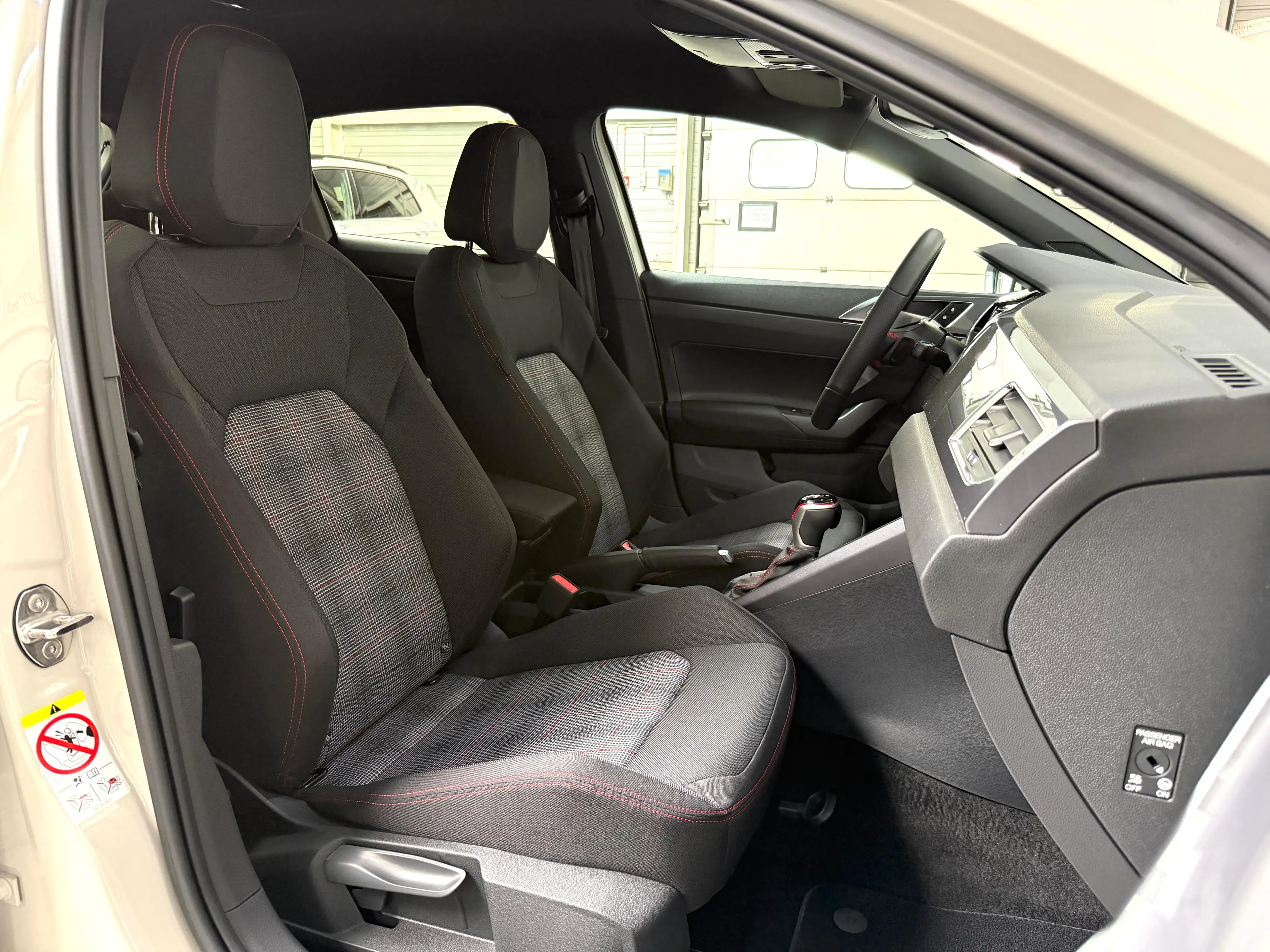 Volkswagen Polo GTI 2.0 TSI DSG LED*NAVI*DAB*CARPLAY*PDC*ACC*LIKENEW — photo 12