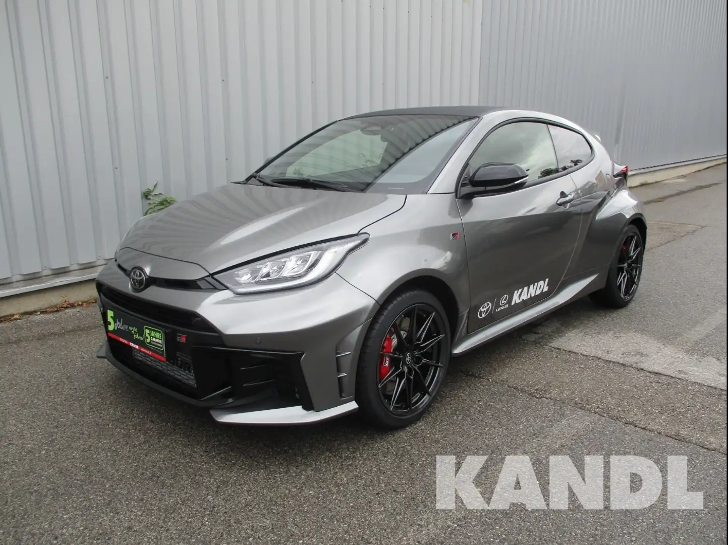 Toyota Yaris 1.6 Turbo GR High Performance Aut. Grau - 1