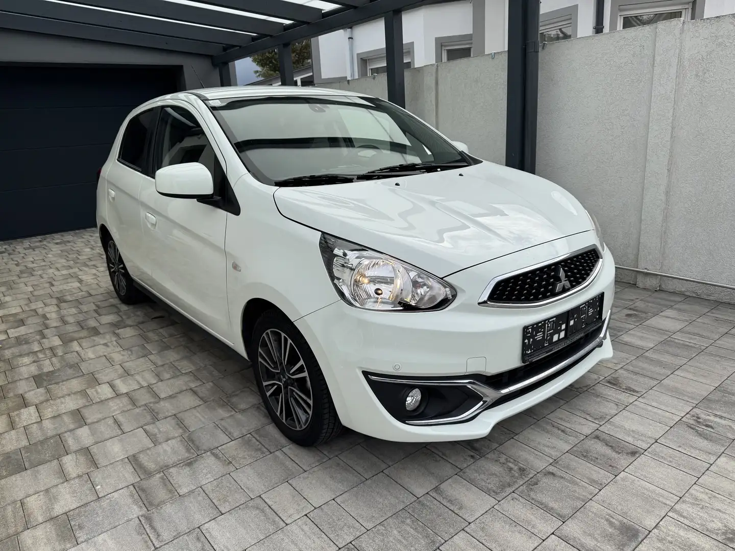 Mitsubishi Space Star 1,2 MIVEC Invite Connect AS&G Aut. CVT - 1