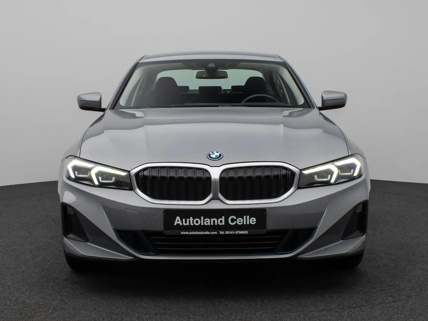 BMW 320 DAB HUD Komfort LED Sport Stop&Go 17Zoll Grau - 2