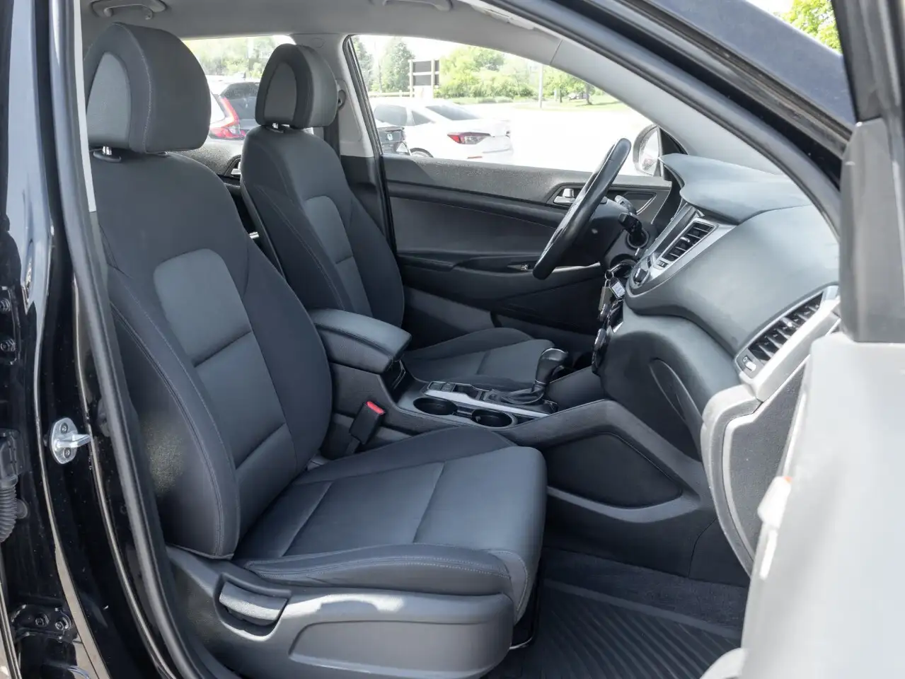 Hyundai TUCSON снимка Hyundai TUCSON