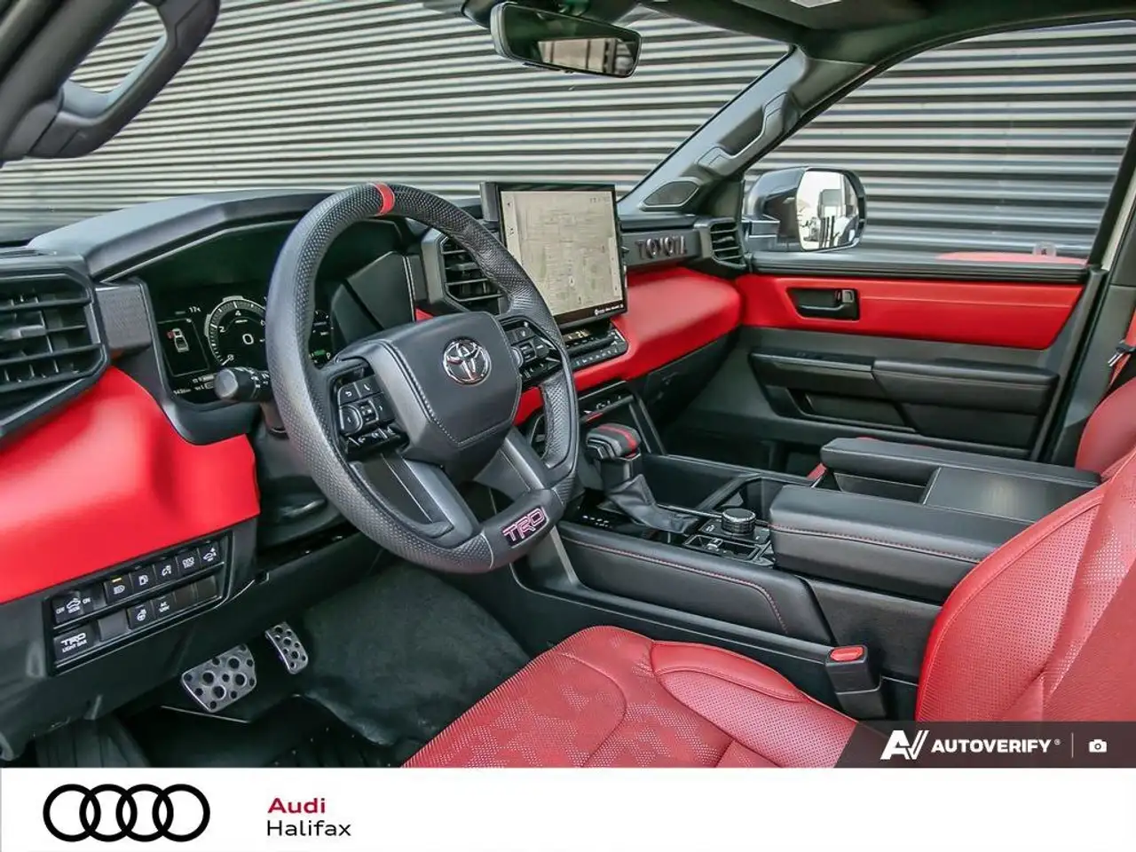 Toyota Tundra снимка Toyota Tundra