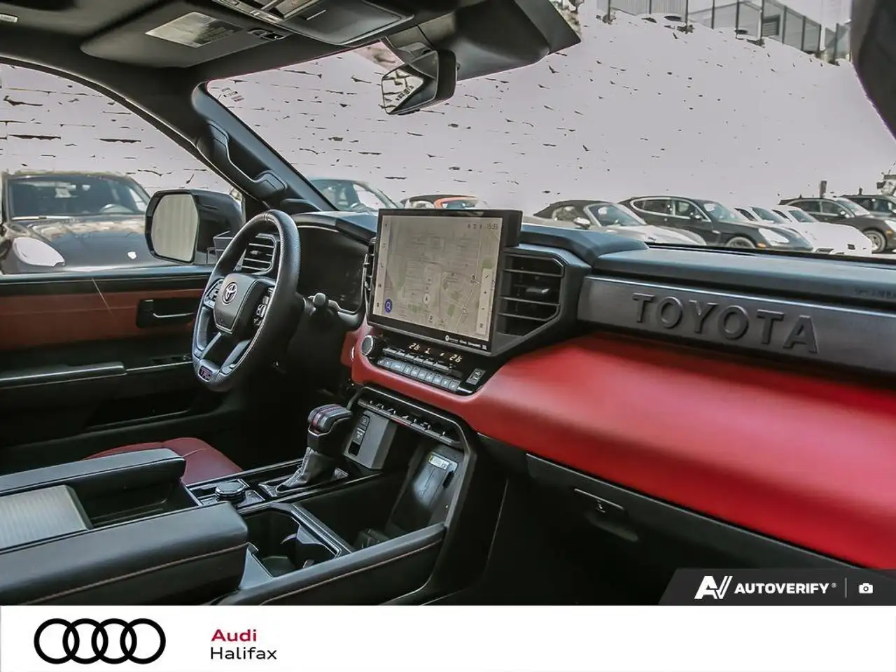 Toyota Tundra снимка Toyota Tundra