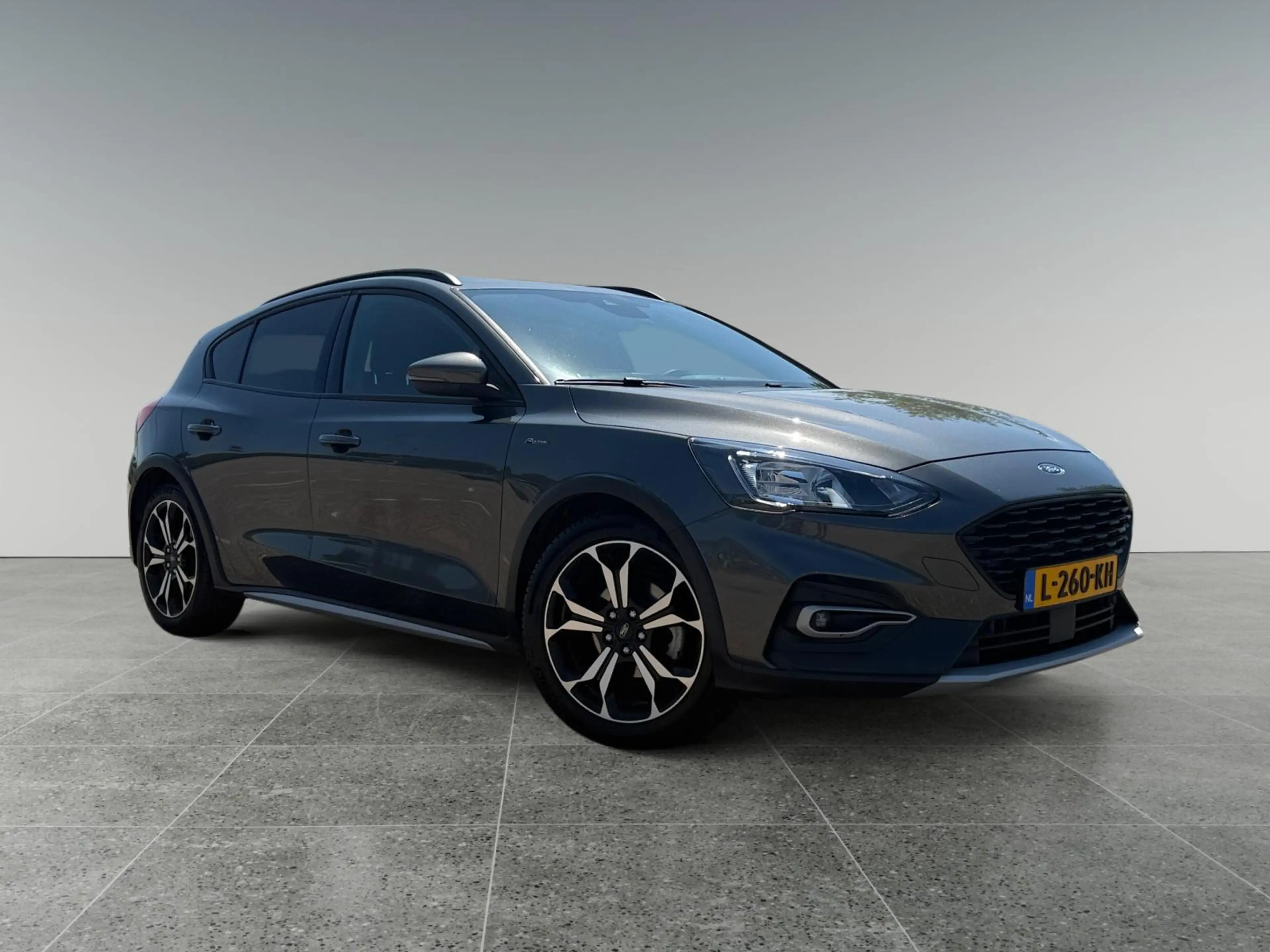 Ford Focus 1.0 EcoBoost Hybrid Active X 125PK Handgeschakeld — photo 2