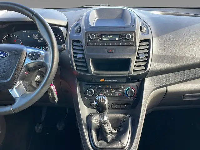 Ford Transit Connect view 14