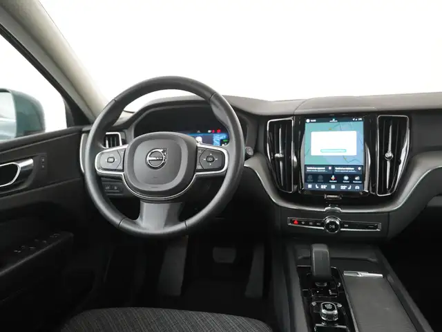 Volvo XC60 view 7