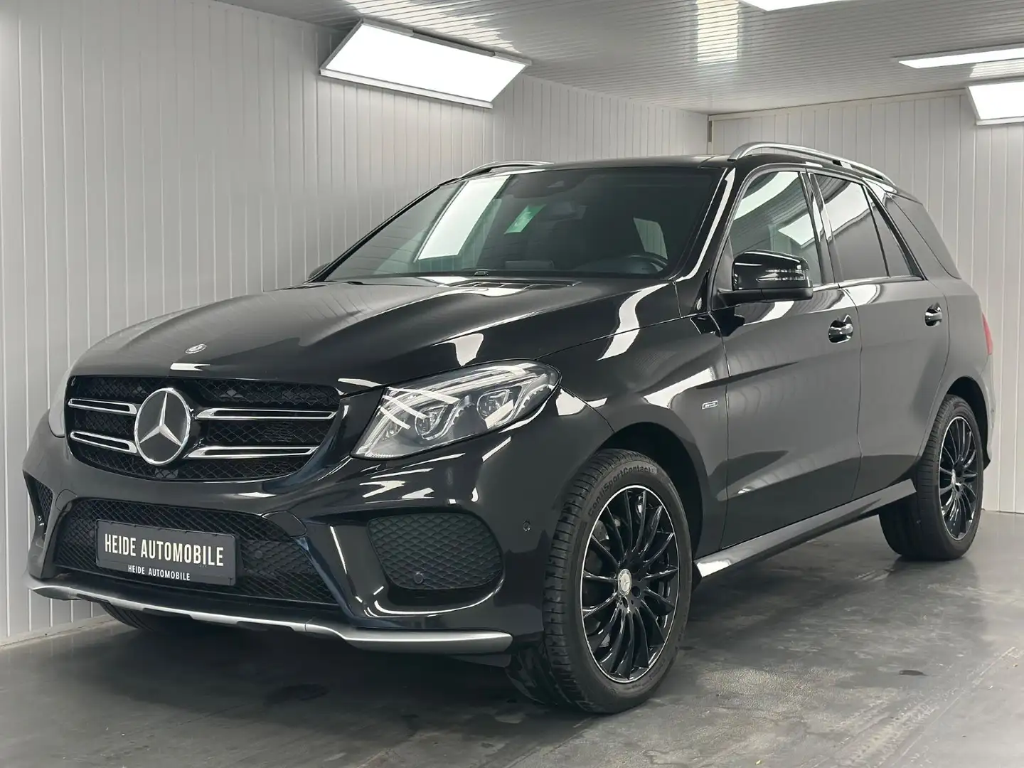 Mercedes-Benz GLE 450 43 4Matic LED Panorama Kamera AHK Schwarz - 1