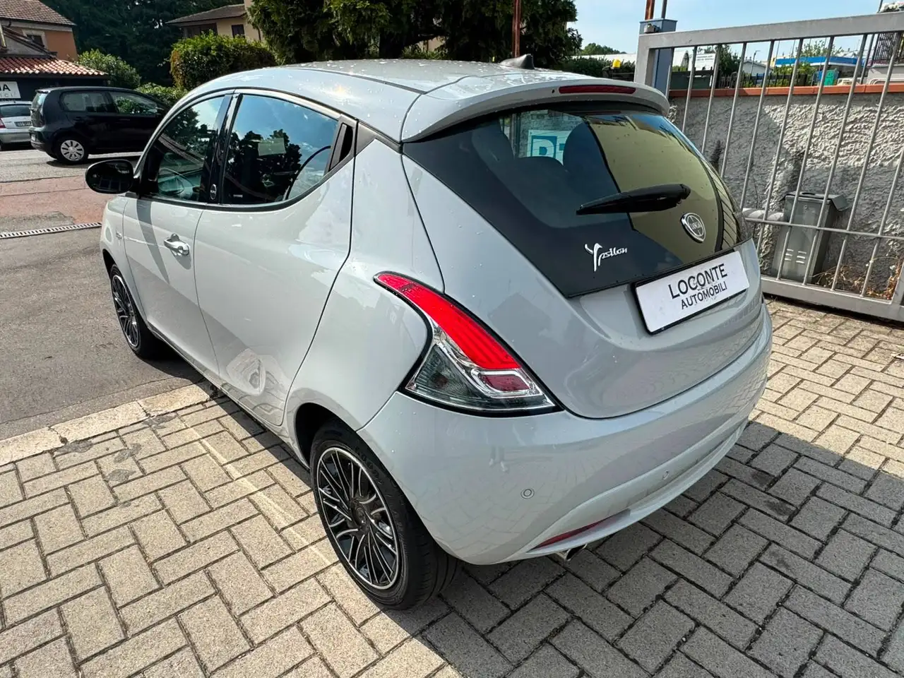 Lancia Ypsilon 2021 — фото 6
