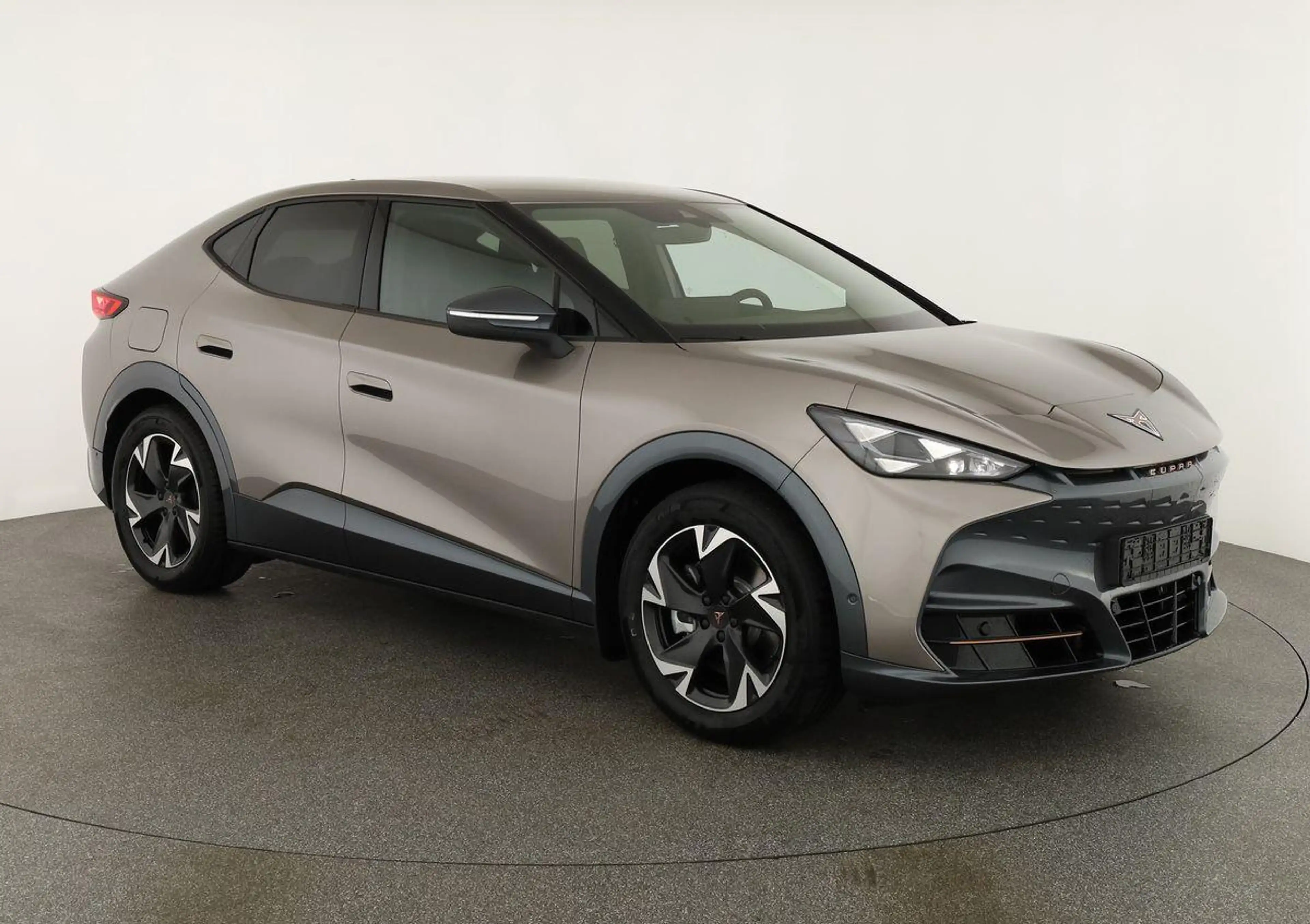CUPRA Tavascan 210 kW Endurance, Navi, Wärmepumpe, Kamera, el. Kl — photo 3