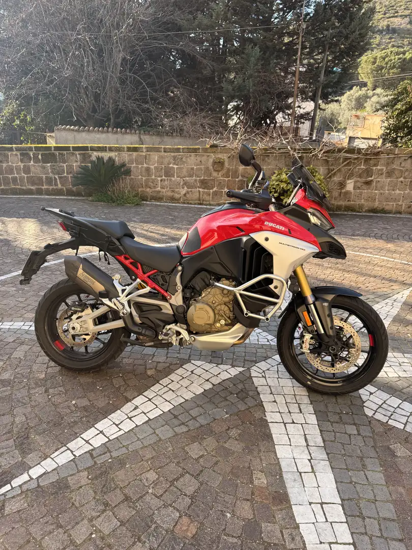 Ducati Multistrada V4 S Performance - 1