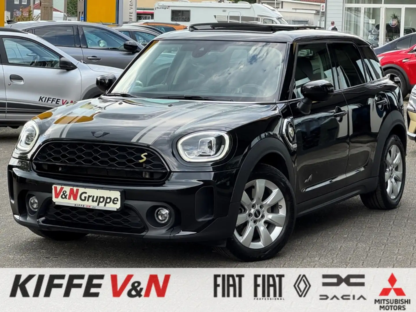MINI Cooper SE Countryman ALL4 NAVI HUD PANO KAMERA Schwarz - 1