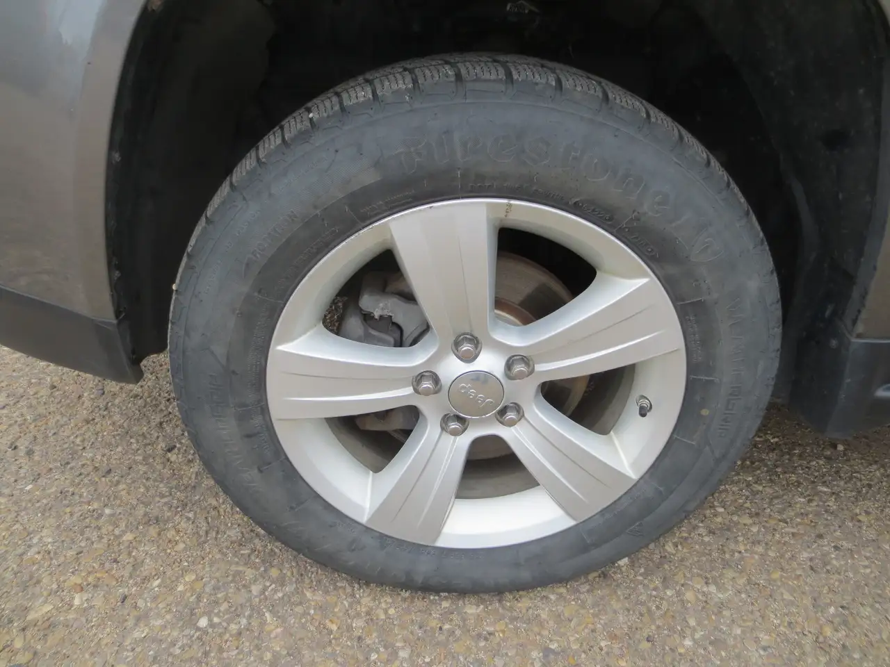 Jeep Compass photo Jeep Compass