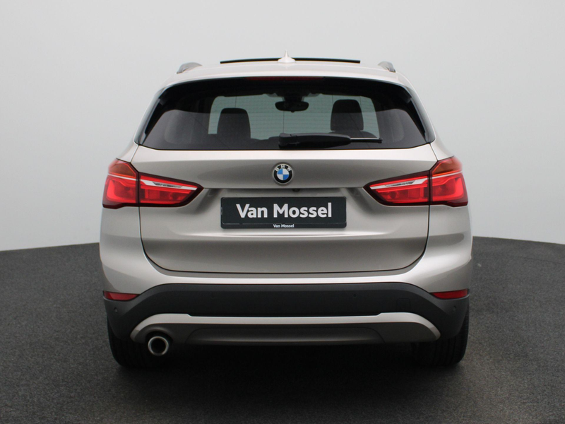 BMW X1 sDrive16dA (85 kW) LEDER + zetelverwarming | Elect — photo 5