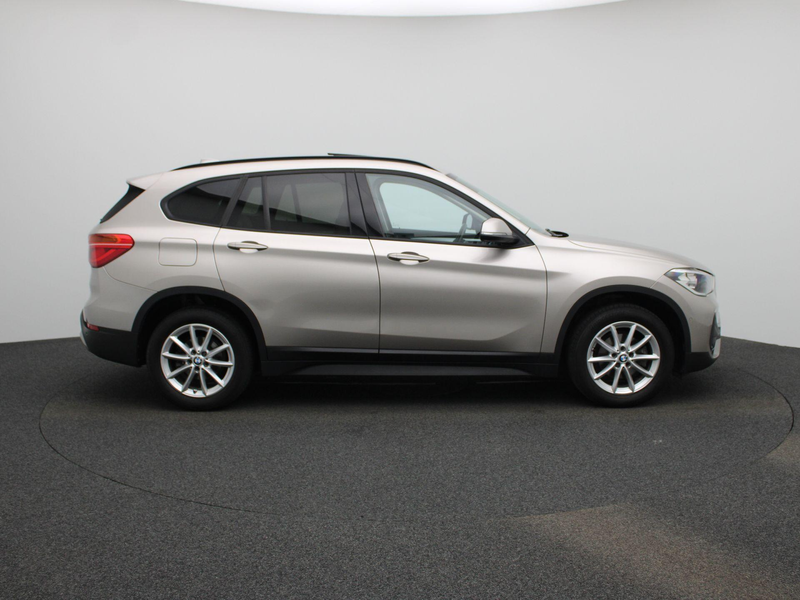BMW X1 sDrive16dA (85 kW) LEDER + zetelverwarming | Elect — photo 6