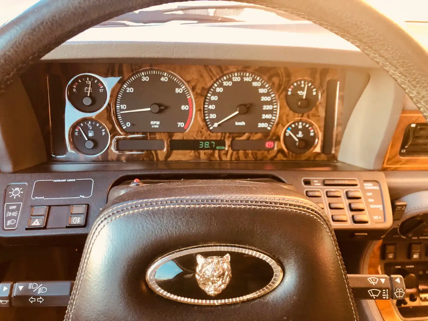Jaguar Sovereign siva - 1