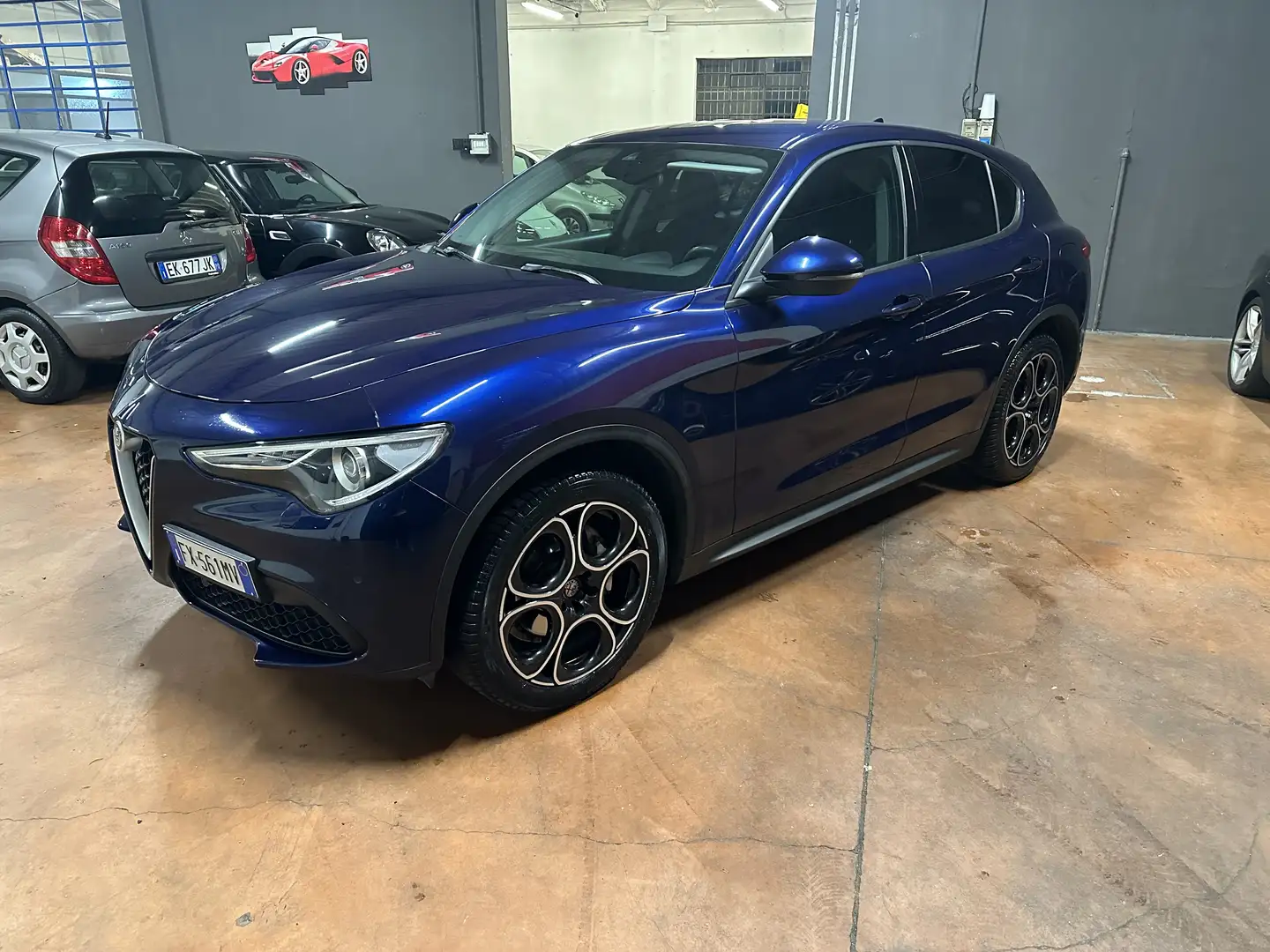 Alfa Romeo Stelvio 2.2 t Business Q4 190cv auto my19 - 1