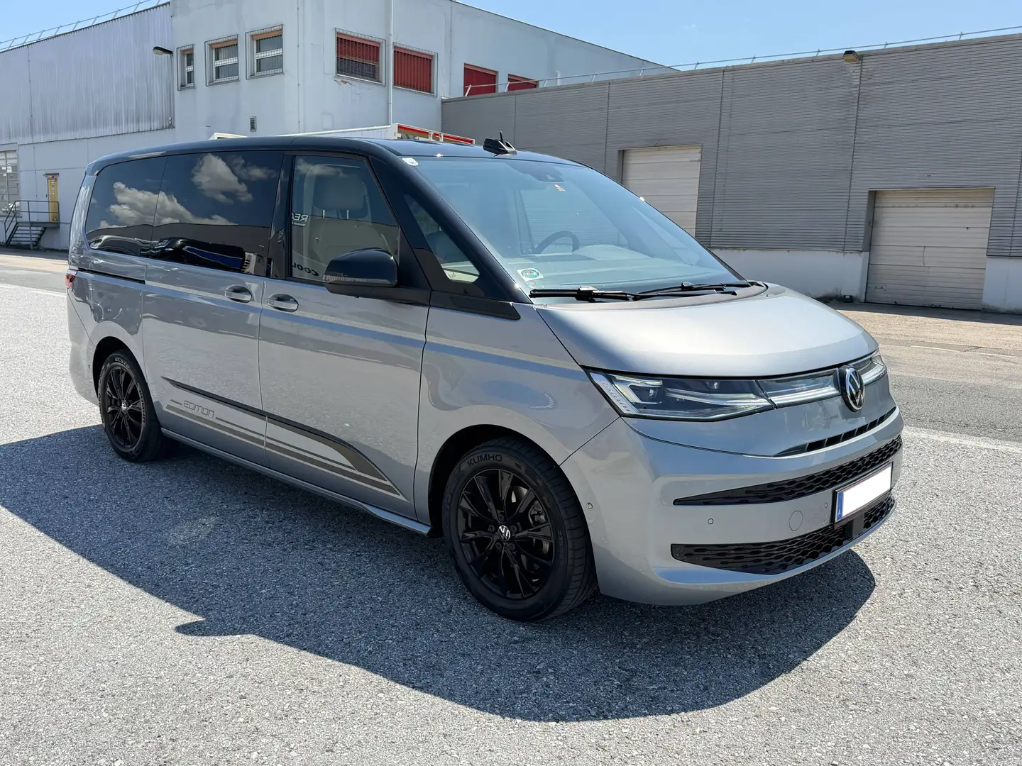 Volkswagen T7 Multivan Multivan ÜH 2,0 TDI Edition DSG mit Vollausstattun Silber - 2