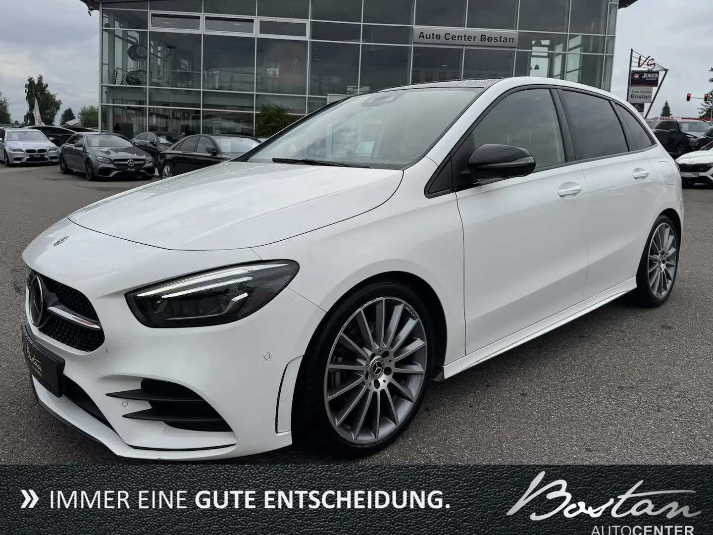 Mercedes-Benz B 180 AMG/PANORAMA/360°/LEDER/NIGHT/VIRTUALTACHO Biały - 1