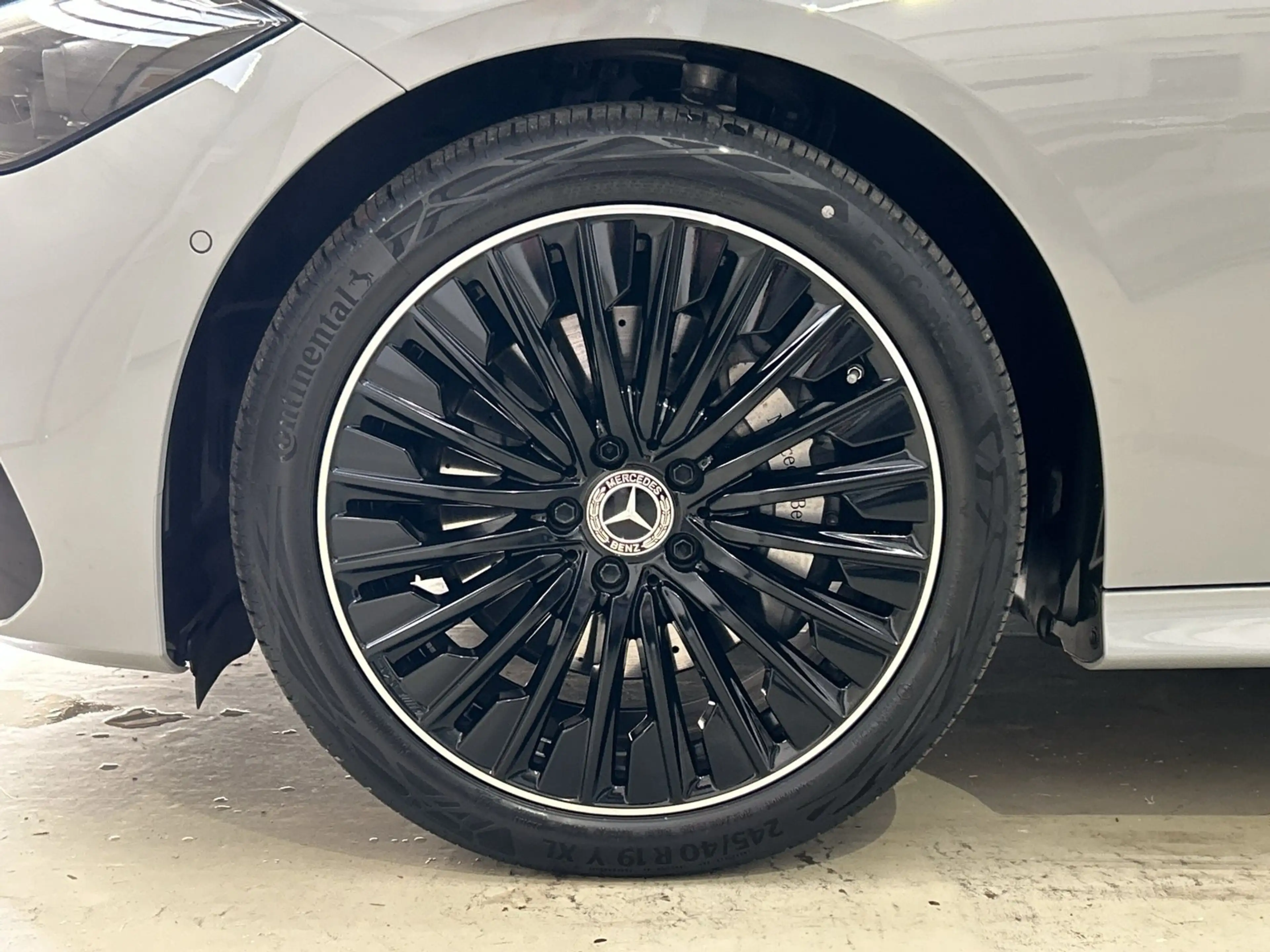 Mercedes-Benz CLE 300 e mit EQ Hybrid Technologie EASY-PACK — photo 13