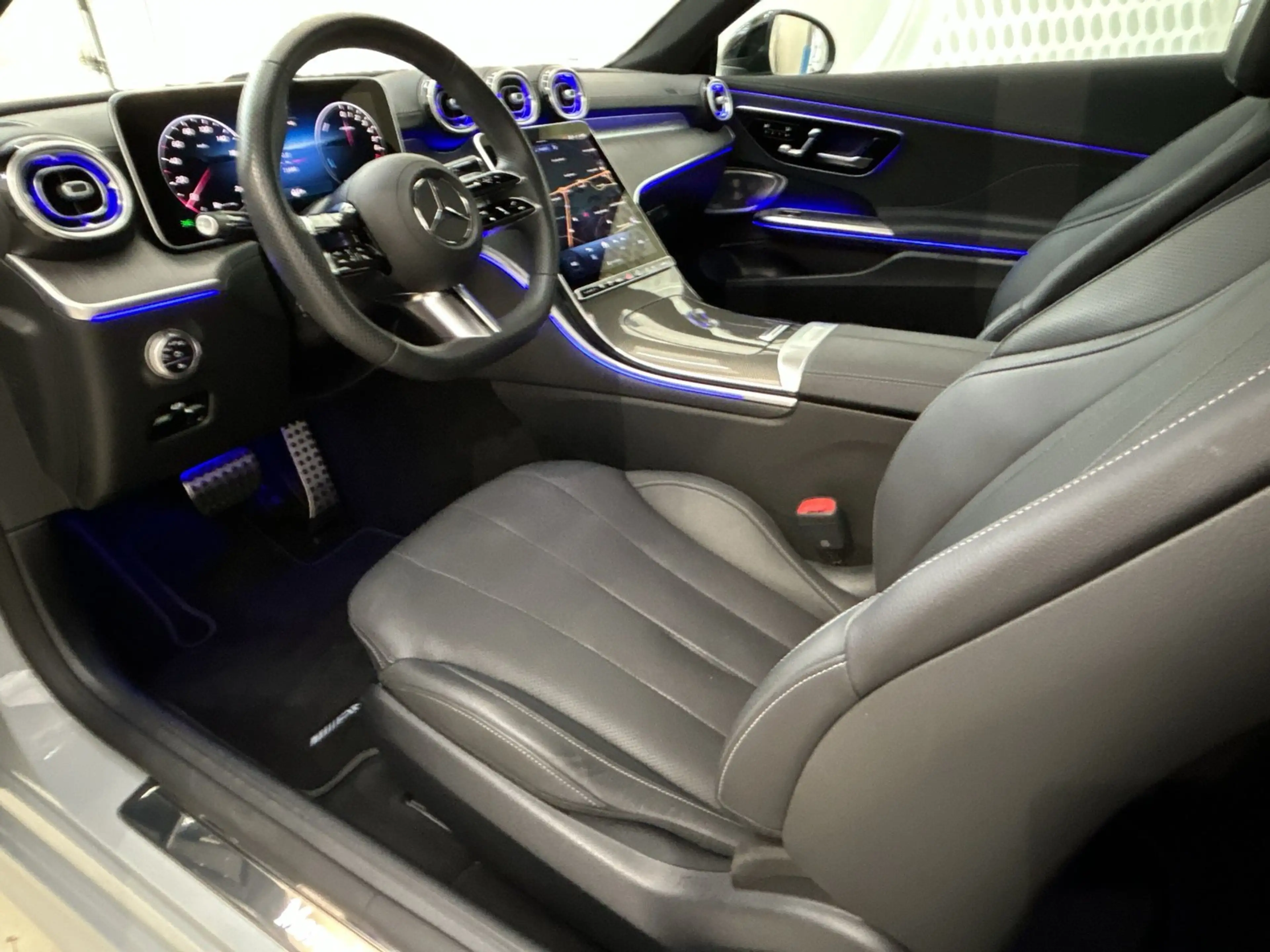 Mercedes-Benz CLE 300 e mit EQ Hybrid Technologie EASY-PACK — photo 12