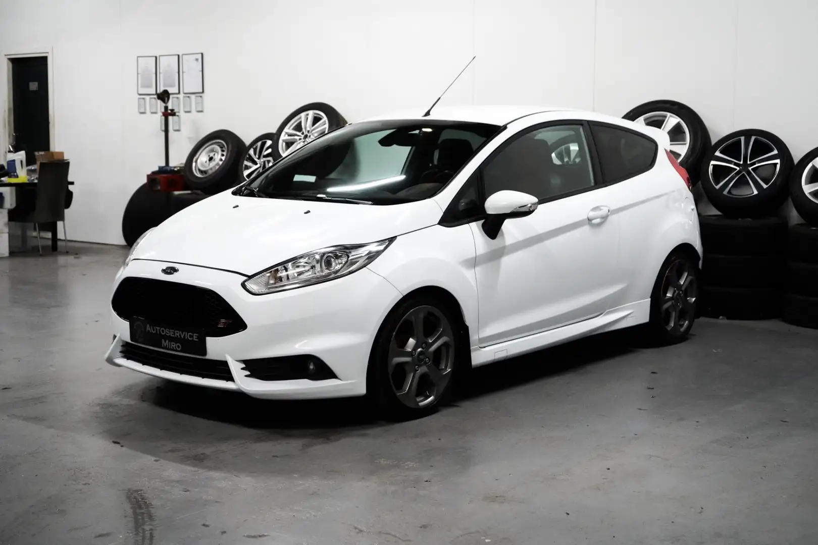 Ford Fiesta 1.6 ST1 Clima l Stoelverwarming l Sport-uitlaat Blanc - 2