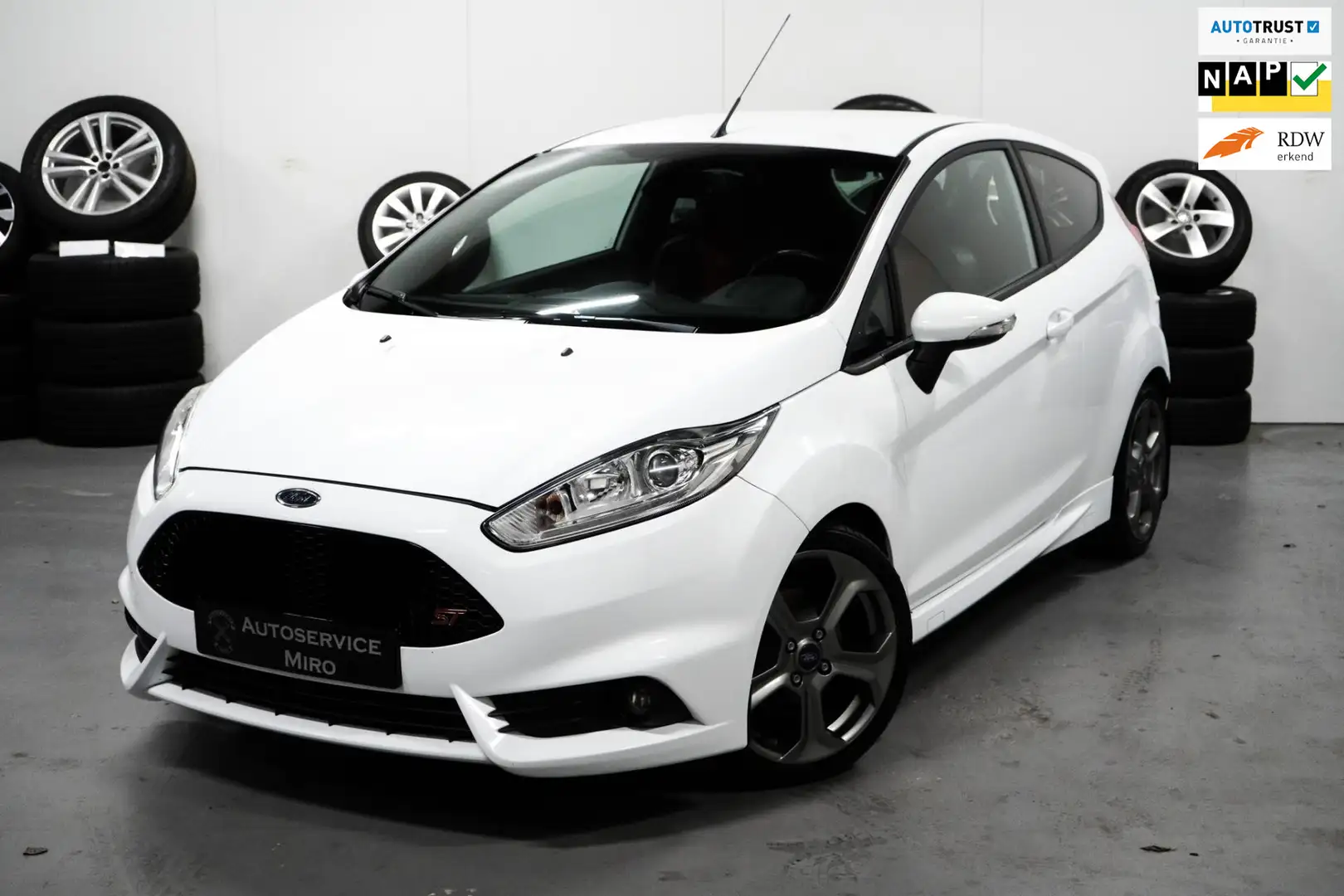 Ford Fiesta 1.6 ST1 Clima l Stoelverwarming l Sport-uitlaat Blanc - 1