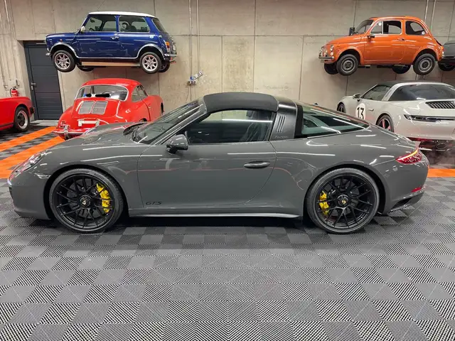 Porsche 991 Targa 4 GTS Sonderlack, PCCB, HA Lenk.