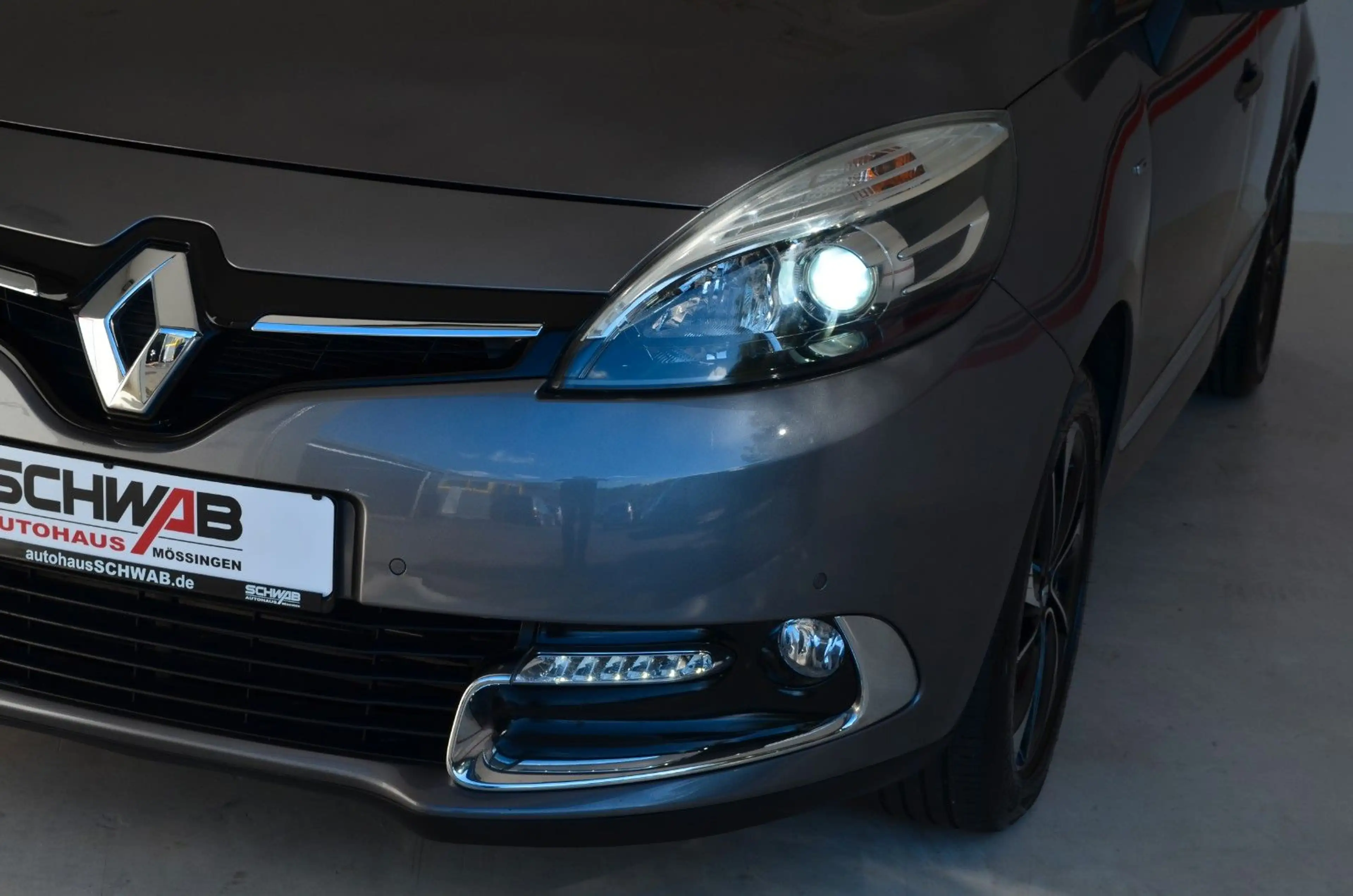 Renault Scenic III BOSE Edition |Navi|PDC+Kamera |17`Alu — photo 27